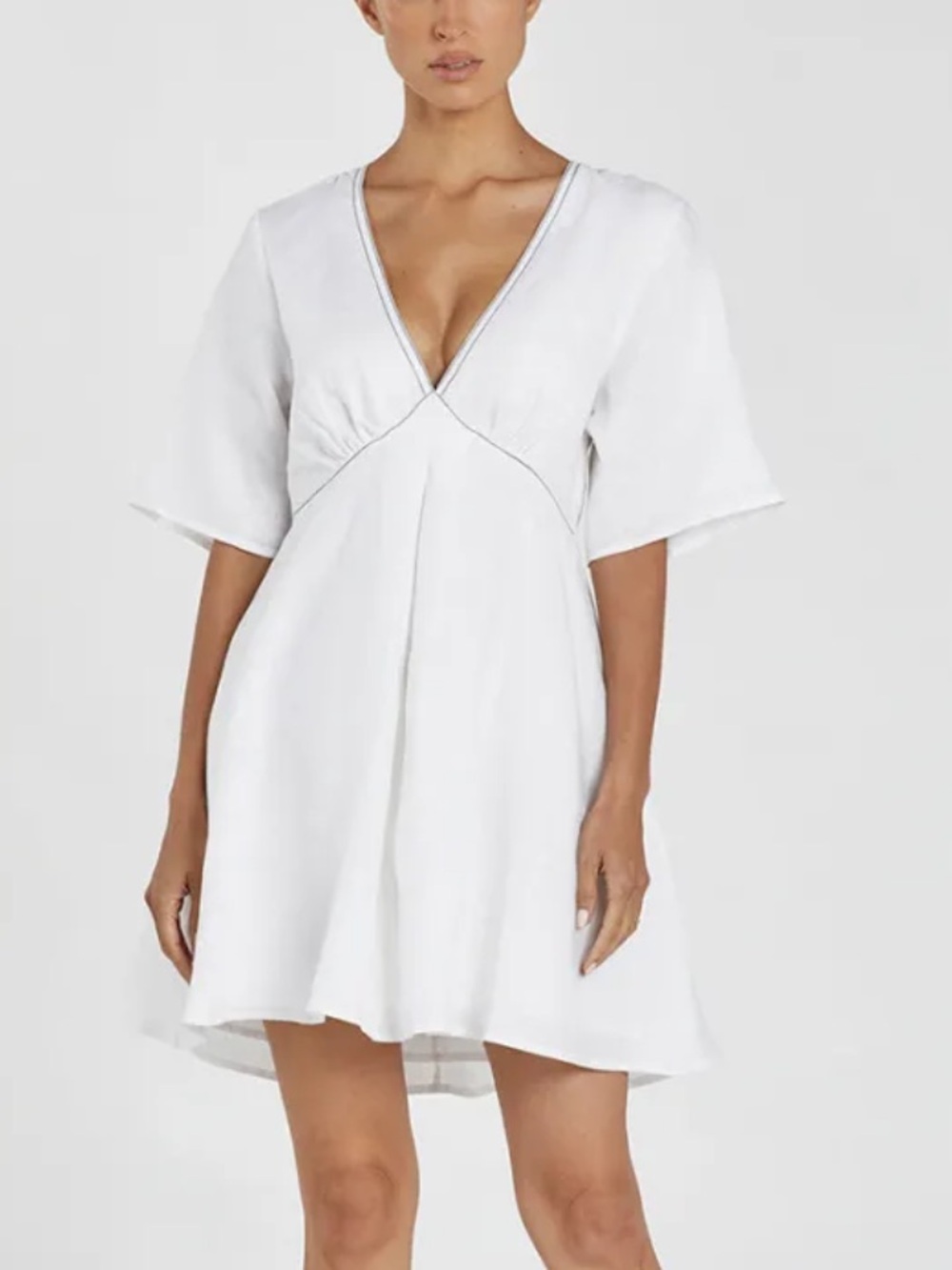 NWT DISSH Rhodes Linen White V-Neck Mini Dress with Contrast Piping Size 2